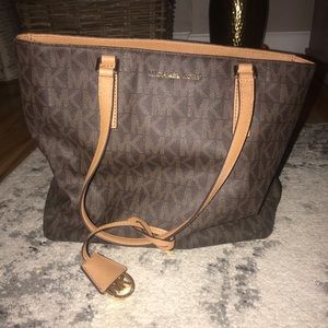 michael kors purse